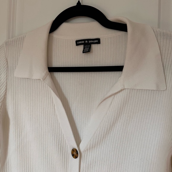 White Ribbed Button-Up Cardigan - Picture 4 of 9